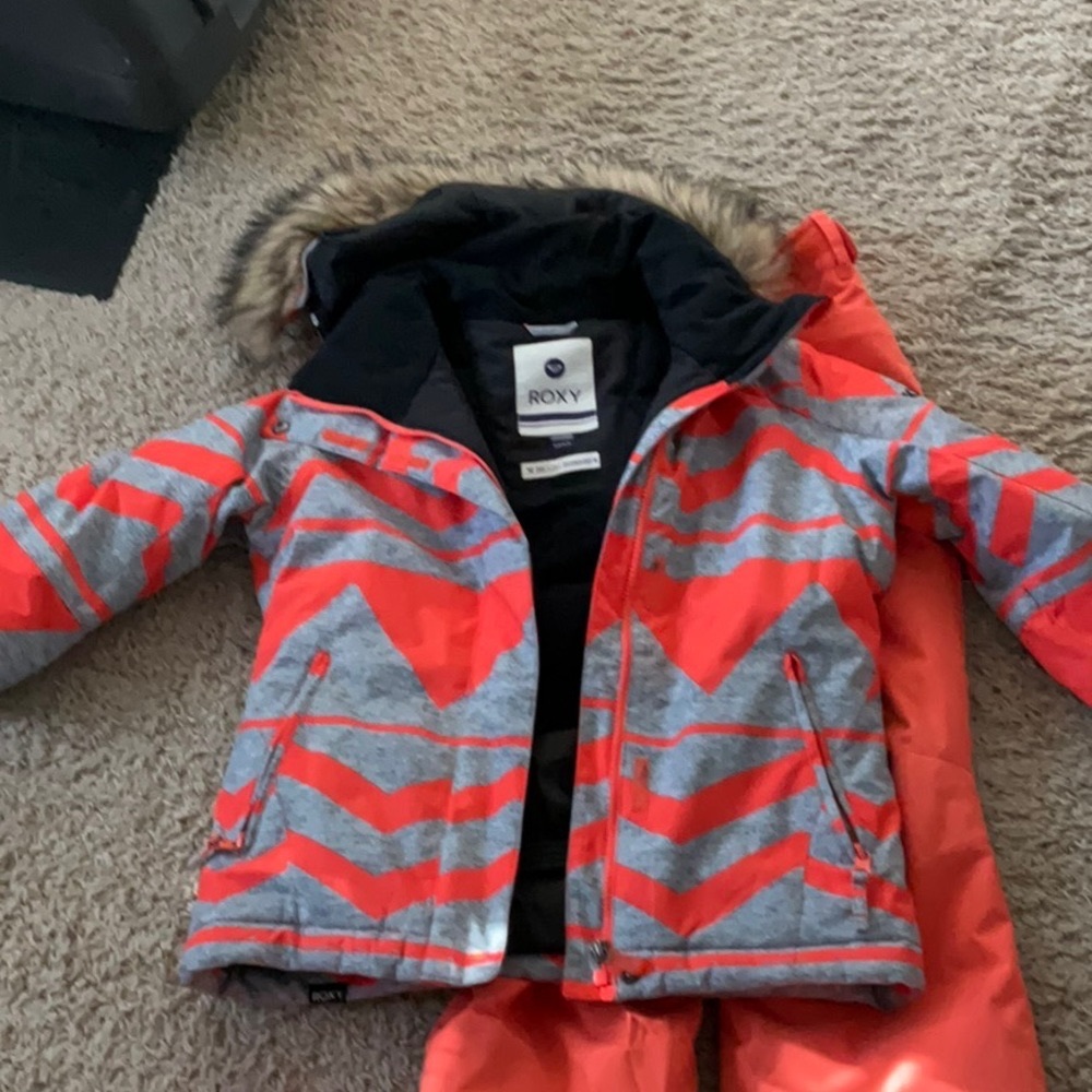 Girl’s Roxy Snow Jacket & pants